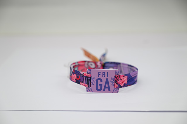 为什么制作会员卡有的需要做专版？？？？？