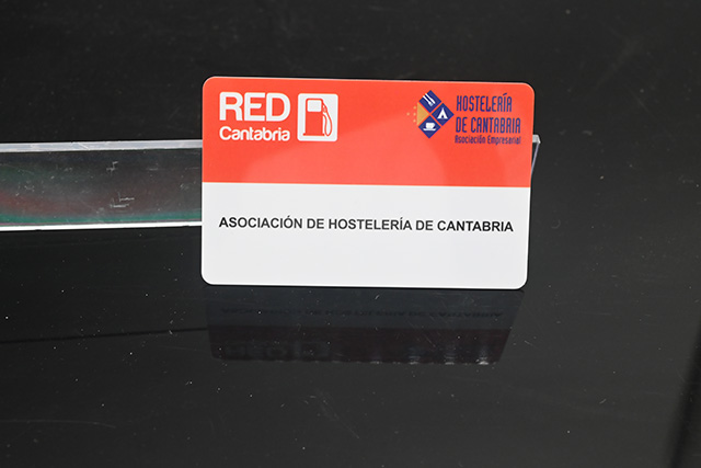 至尊国际光面卡制作厂家?? 直营直销的厂家