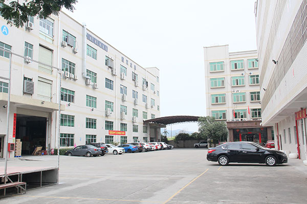 《RFID天下网》：RFID智能卡/腕带定制化制造商，，，，，，，，深圳至尊国际集团亮相IOTE 2019苏州物联网展