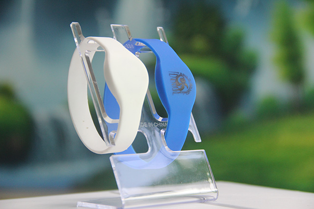 金属卡可以封装芯片吗？？？