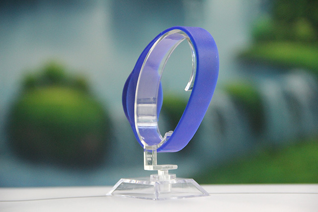 论原质料的主要性，，，，，，，id腕带应怎样选材？？？？？？