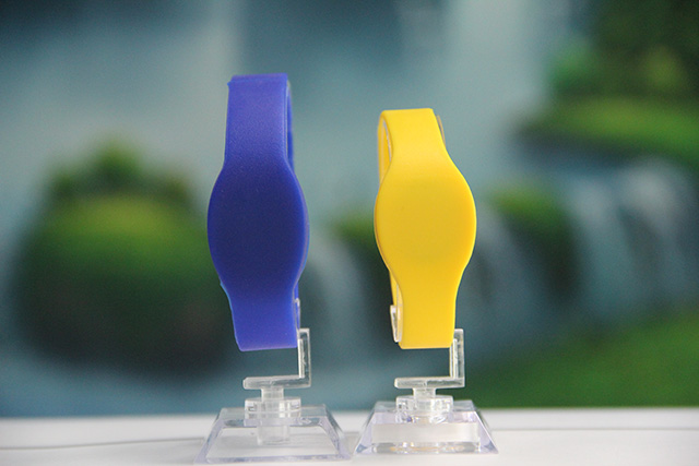 RAIN RFID毗连装备识别，，，，，，，，查找，，，，，，，，验证和使用端点