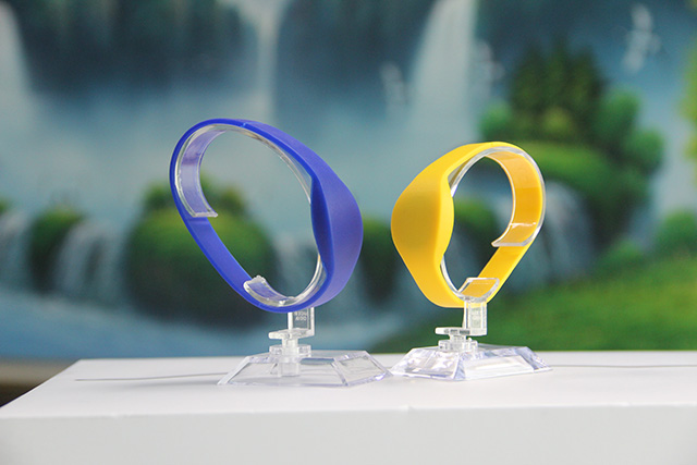 id腕带性能跟原质料有关吗