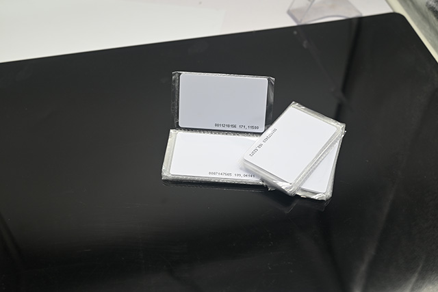 怎样使用美发会员卡来留住主顾呢？？？？