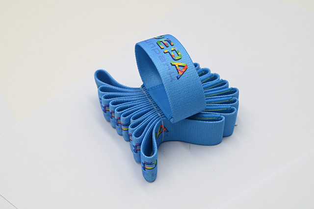 由于行业的特殊性，，，，，使得磁卡成为了一种有价证券