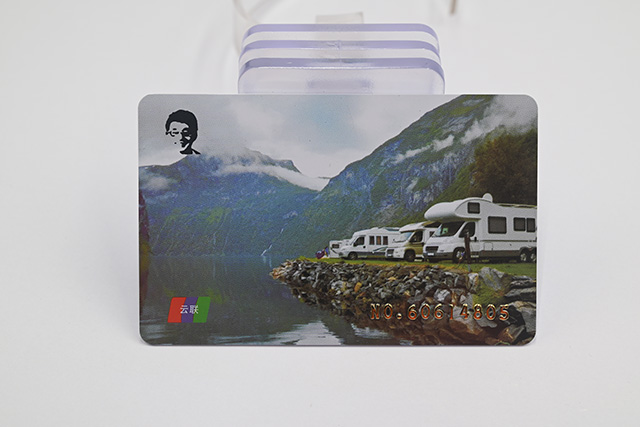 芯片卡与磁条卡之间有什么区别，，，，，，，，这个是我们需要相识的